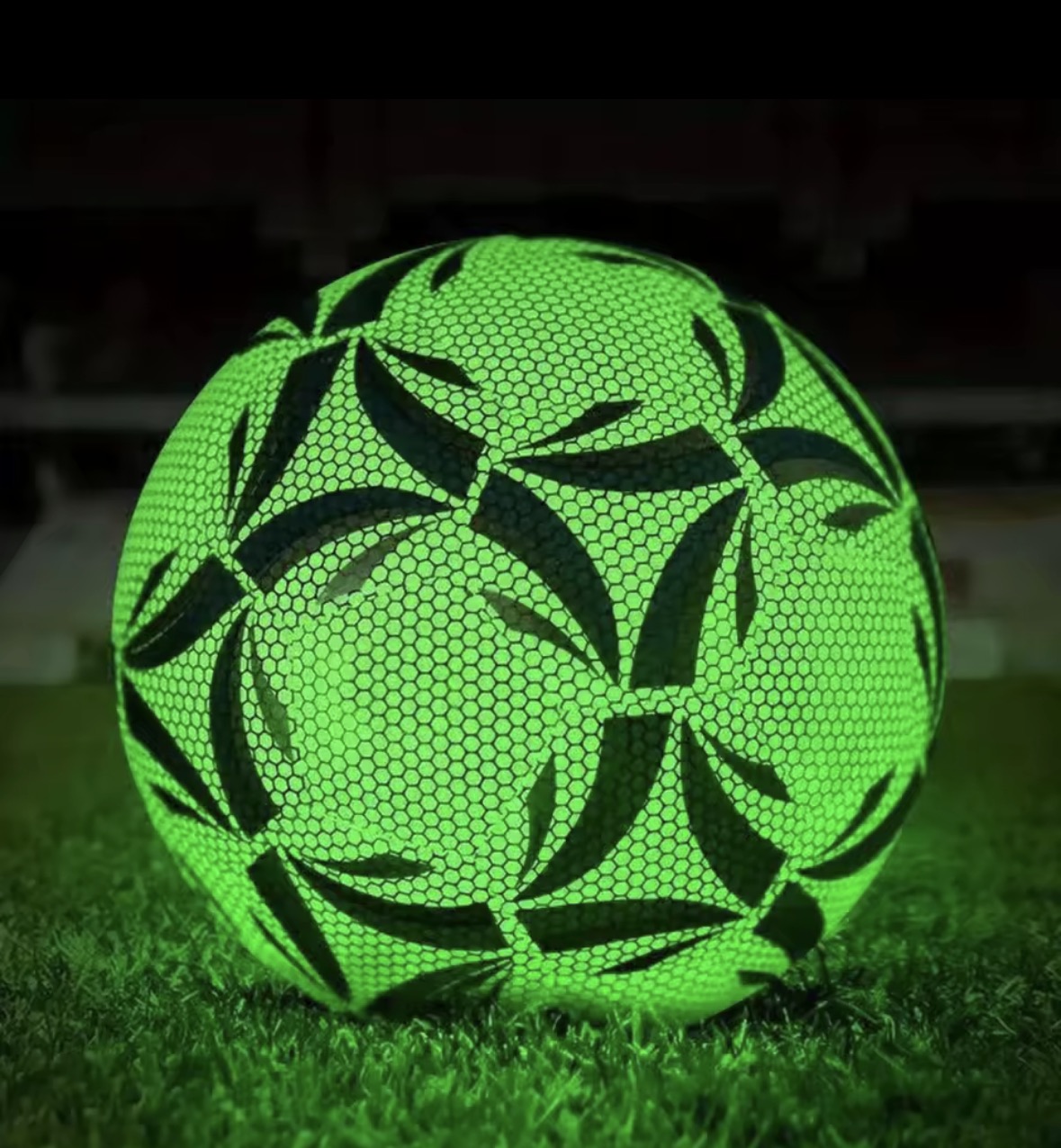 Glow-in-the-Dark Football – Luminous Soccer Ball for Night-Time Fun
