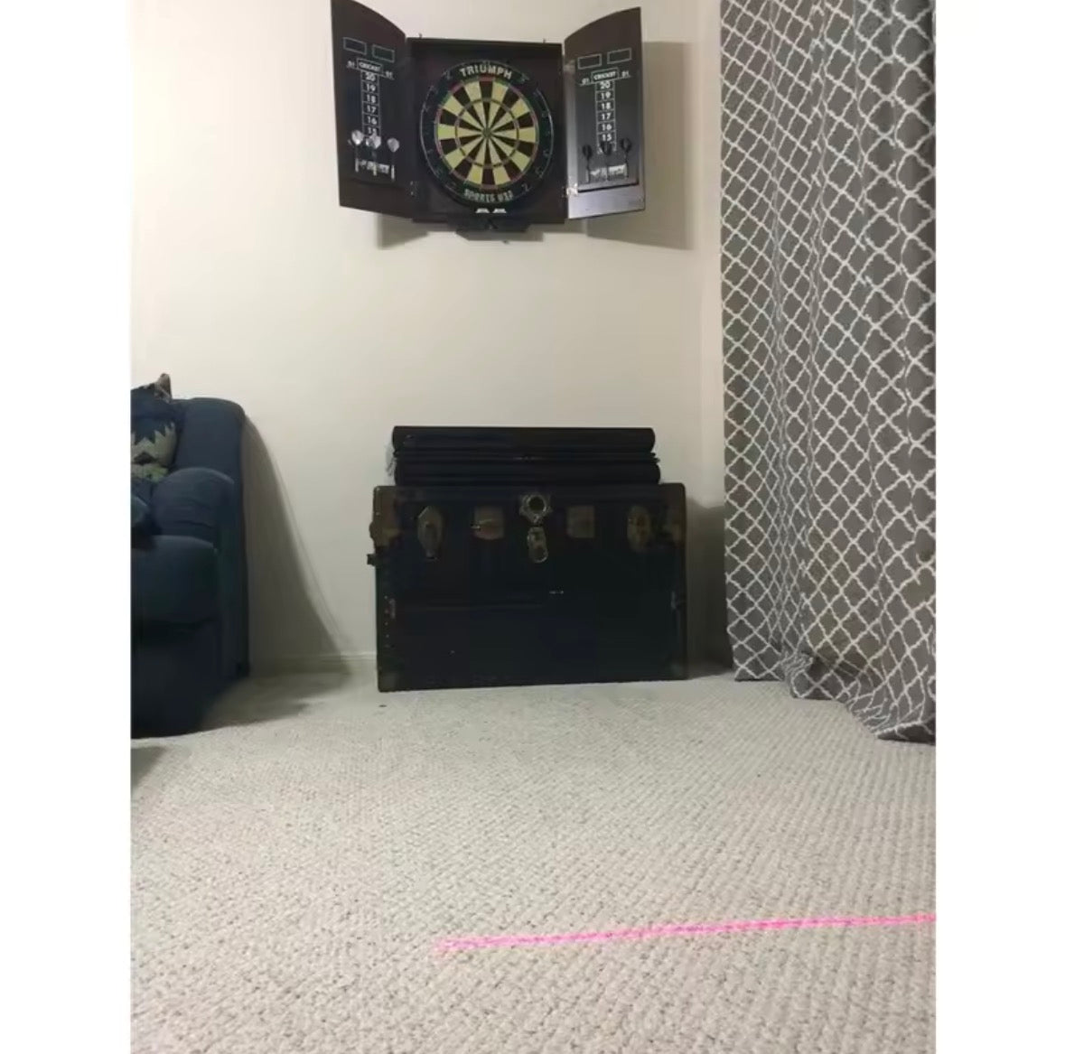 🎯 Dartboard Laser Throw Line – Perfect for Your Games Room!